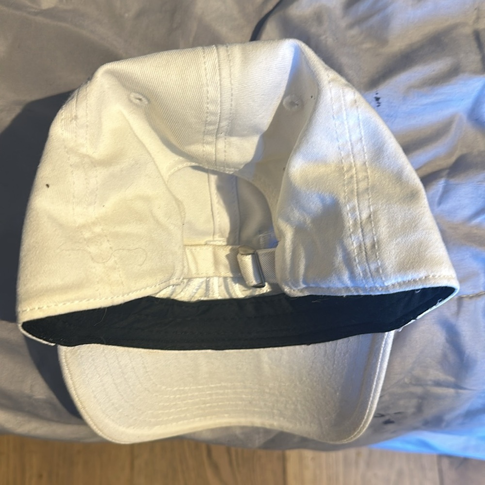hat - Picture 3 of 3